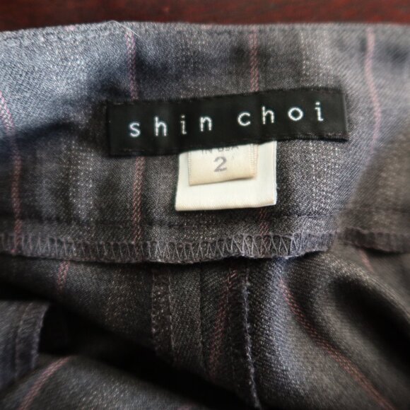 Shin Choi grey with pink pinstripes dress pants size 2 side buttons so cute! - Picture 12 of 13